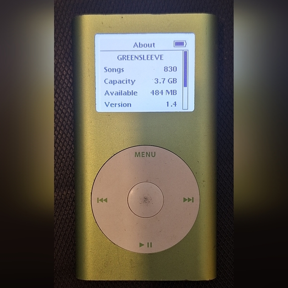 Apple iPod Mini 2nd Generation 4GB Green - Picture 4 of 5